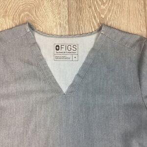 Figs Heather Gray V-Neck Scrub Top